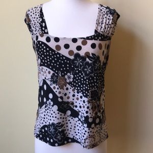 Carducci Sleeveless Patterned Blouse